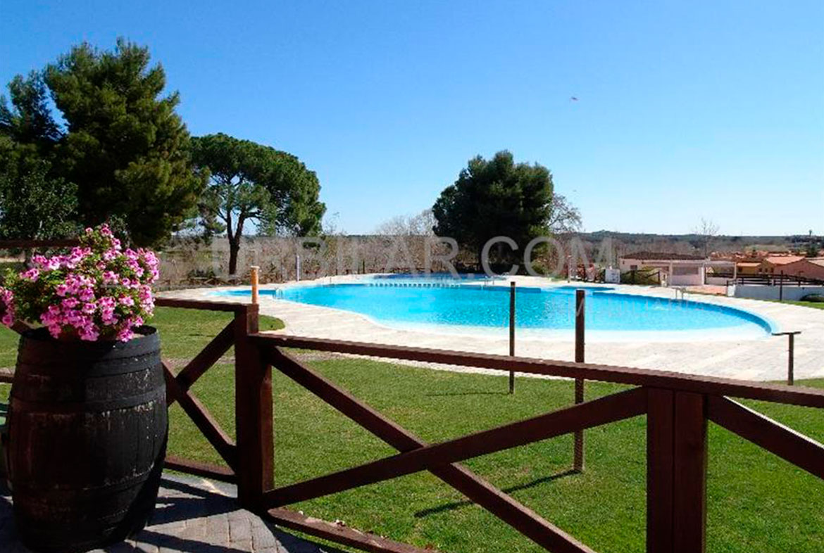 Chalet en Masía de Traver, Riba Roja de Túria | Urbilar