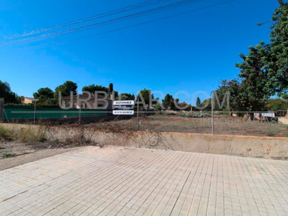 Parcela urbana en venta en La Pobla de Vallbona - Urbilar Inmobiliaria