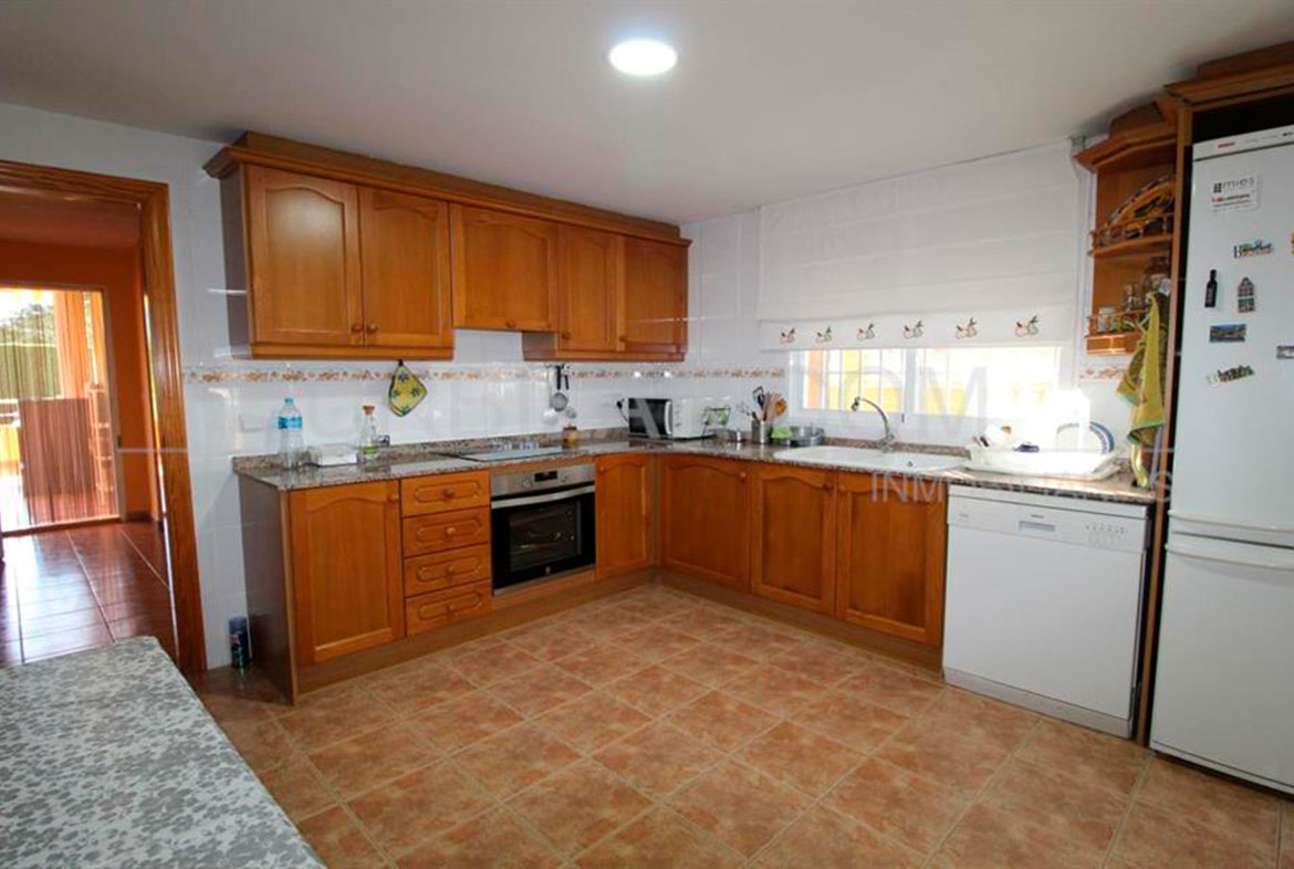Cocina del chalet en Villamarchante Urbanización La Llomaina - Urbilar Inmobiliaria