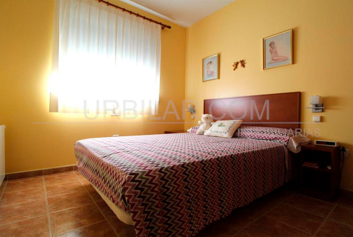 Dormitorio del chalet en Villamarchante Urbanización La Llomaina - Urbilar Inmobiliaria