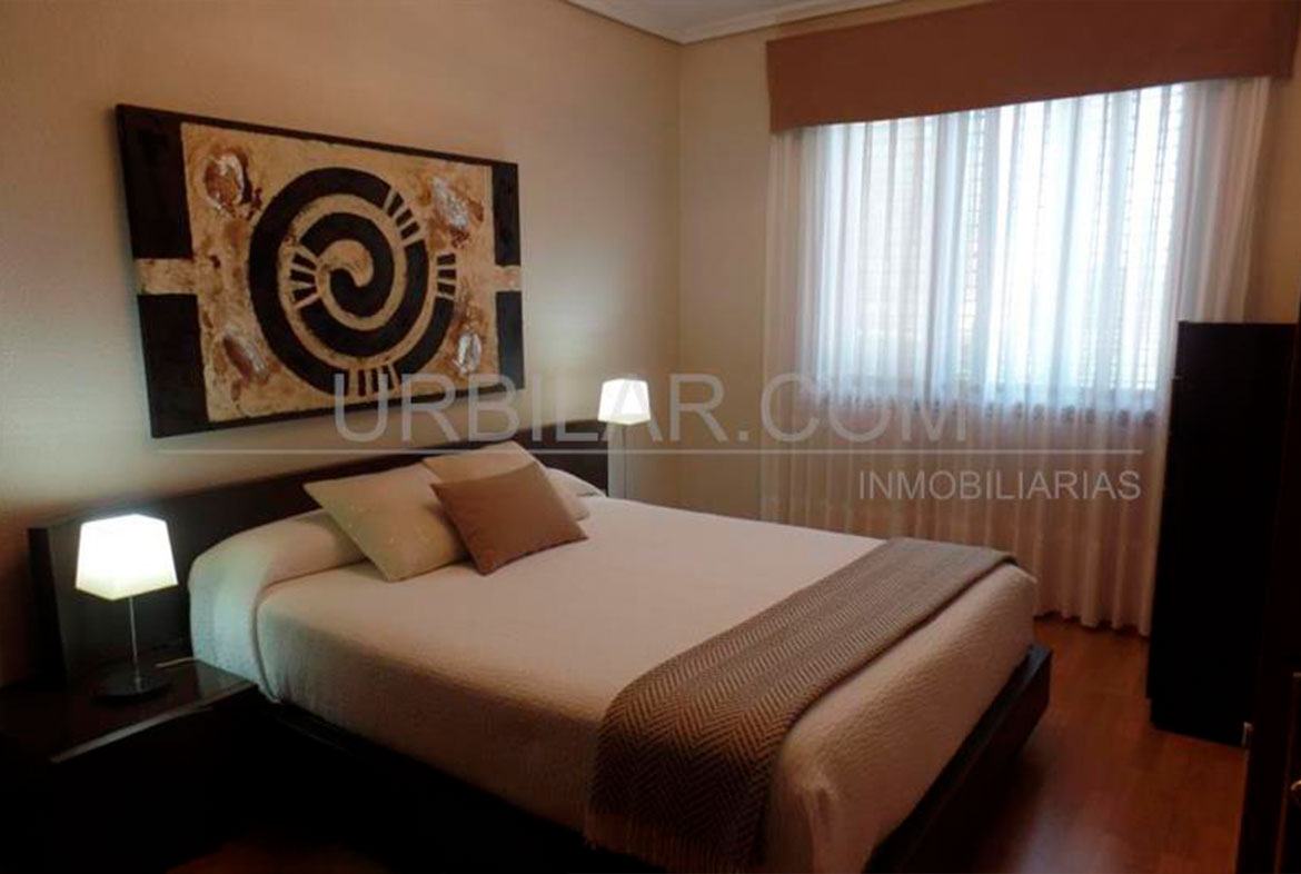 Dormitorio del chalet en venta en Bétera | Urbilar